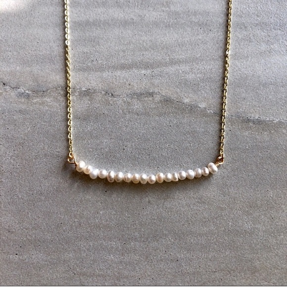 14k Gold Freshwater Pearl Bar Necklace - Picture 3 of 8
